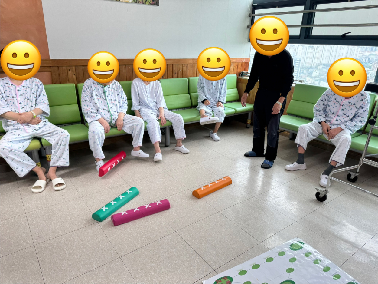 세종요양병원 추석맞이 프로그램 윷놀이(25/10/06) 첨부이미지 : IMG_7666.jpg