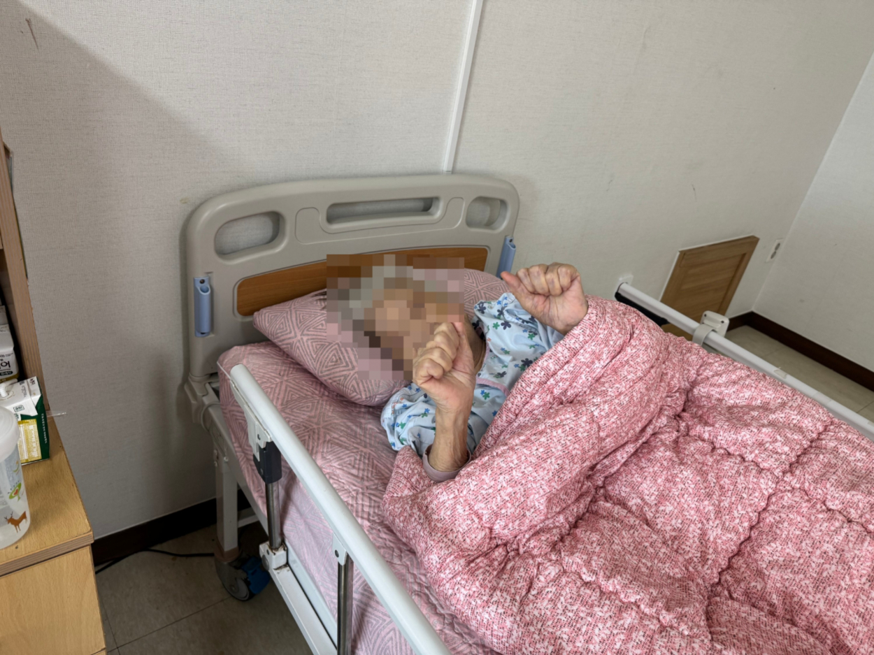 세종요양병원 신체활동 프로그램 실시(25/11/03~11/06) 첨부이미지 : KakaoTalk_20251106_111352443_01.jpg