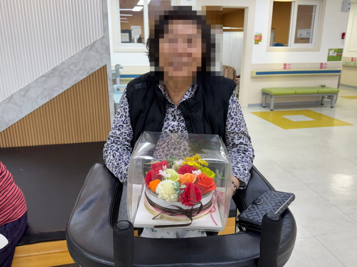 세종요양병원 12월 생신잔치 실시(25/12/19) 첨부이미지 : KakaoTalk_20251219_165142115_09.jpg