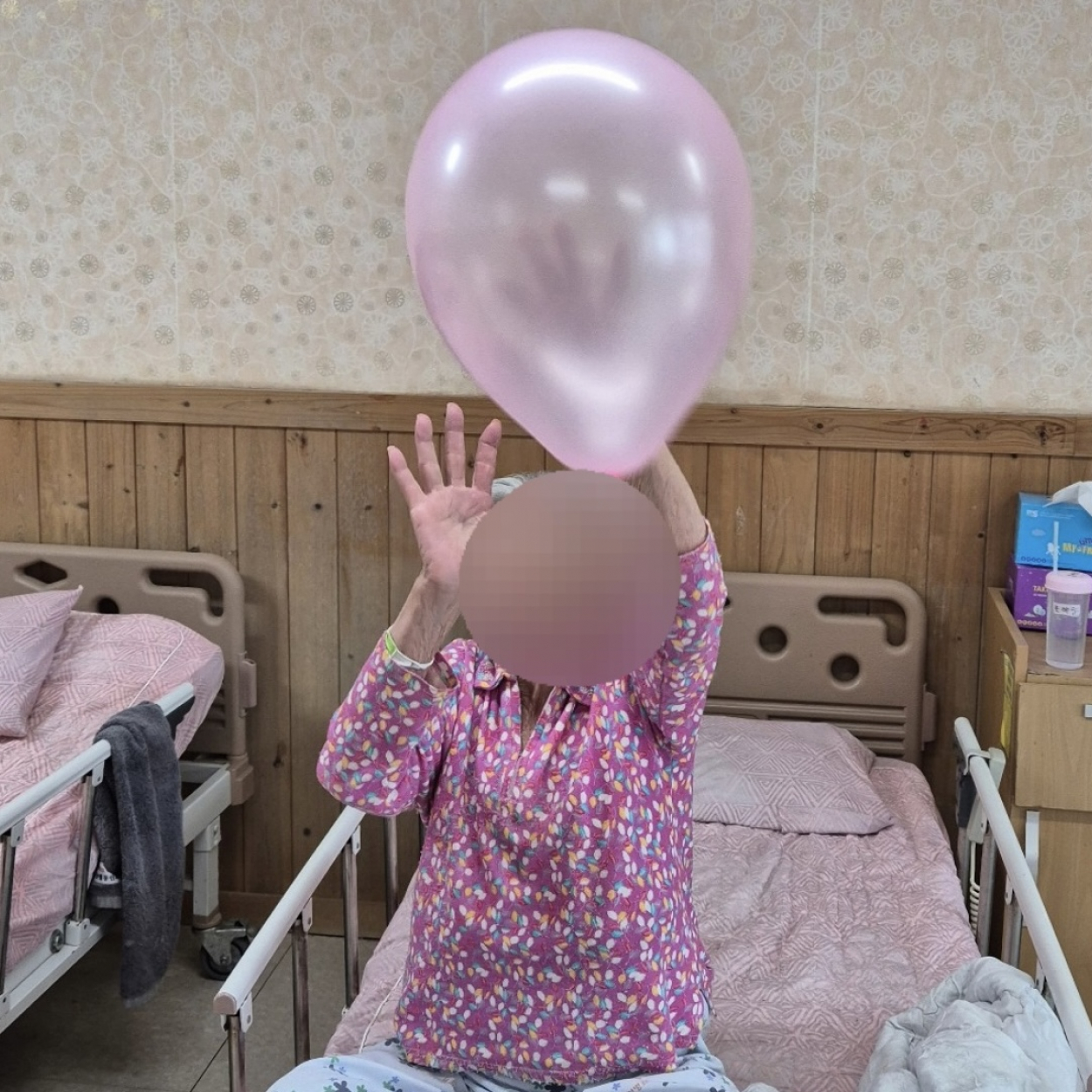 세종요양병원 신체활동프로그램 실시(25/12/29~26/01/02) 첨부이미지 : KakaoTalk_20260103_091035692_01.jpg