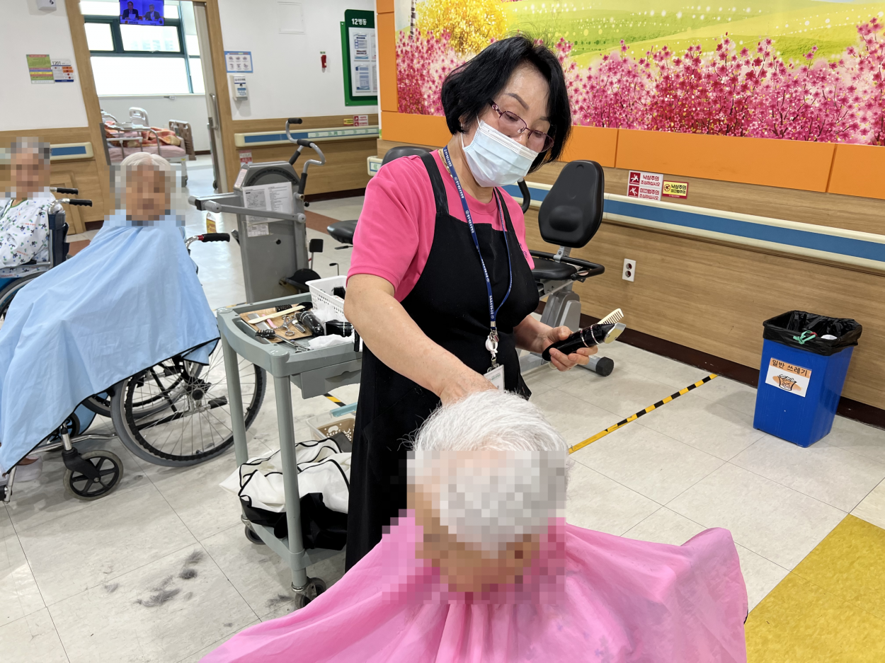 세종요양병원 이미용 서비스 실시(26/04/20~04/24) 첨부이미지 : 이미용4.png