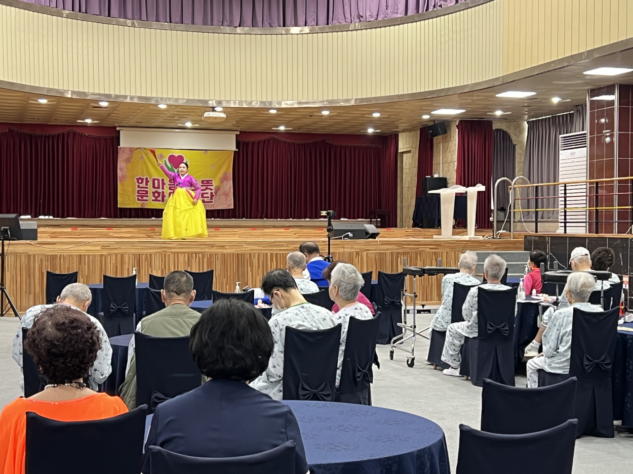 세종요양병원 26년도 5월 생신잔치(26/05/21) 첨부이미지 : 5월생신잔치2.png