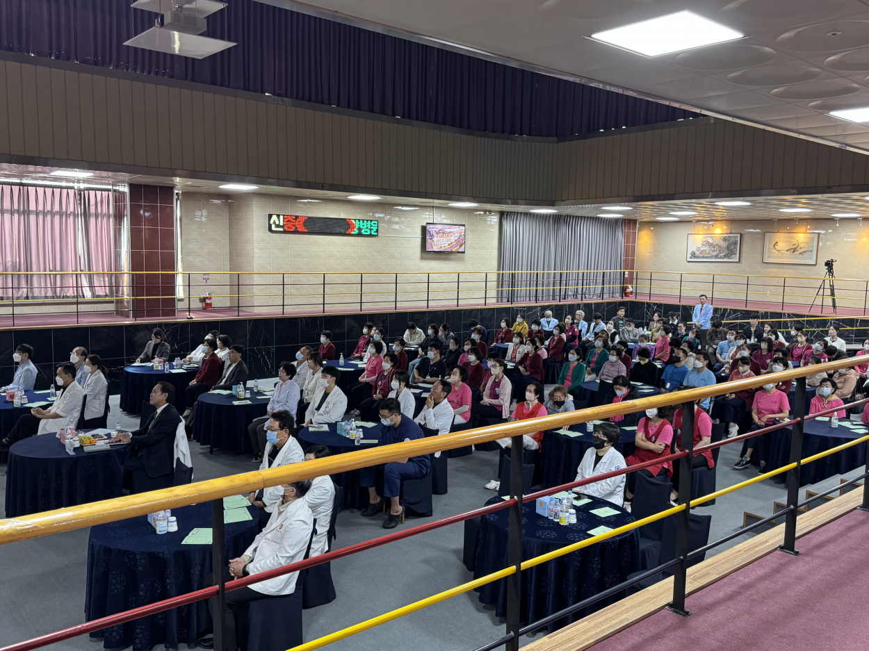 세종요양병원 10월 월례회의 실시(25/10/31) 첨부이미지 : KakaoTalk_20251103_135633210_10.jpg