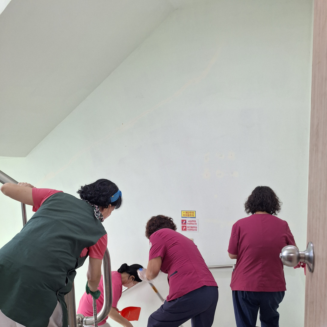 세종요양병원 금요 대청소 실시 (25/11/07) 첨부이미지 : KakaoTalk_20251107_133134795.jpg