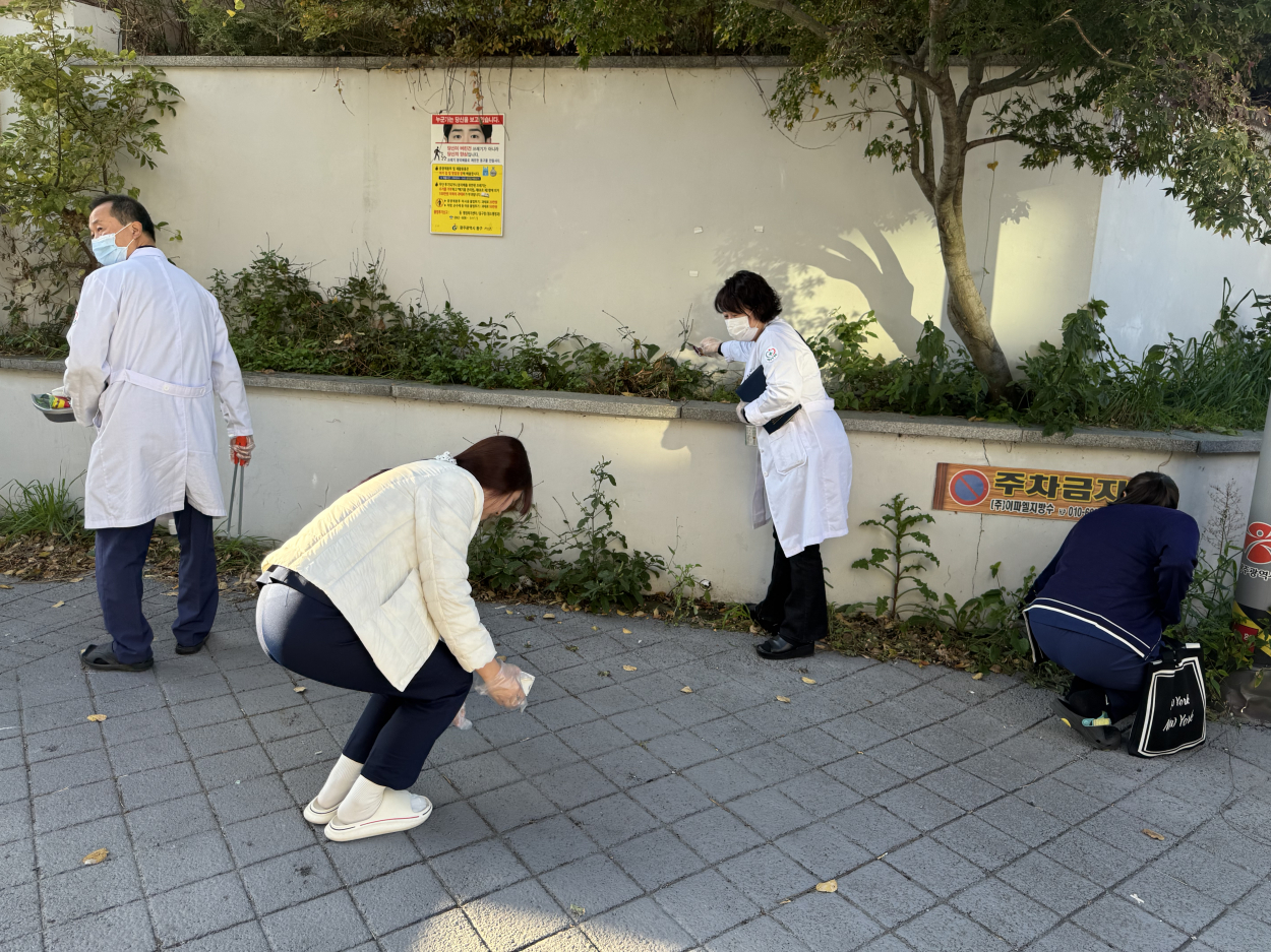 세종요양병원 금요 대청소 실시(25/11/14) 첨부이미지 : KakaoTalk_20251114_085632742_04.jpg