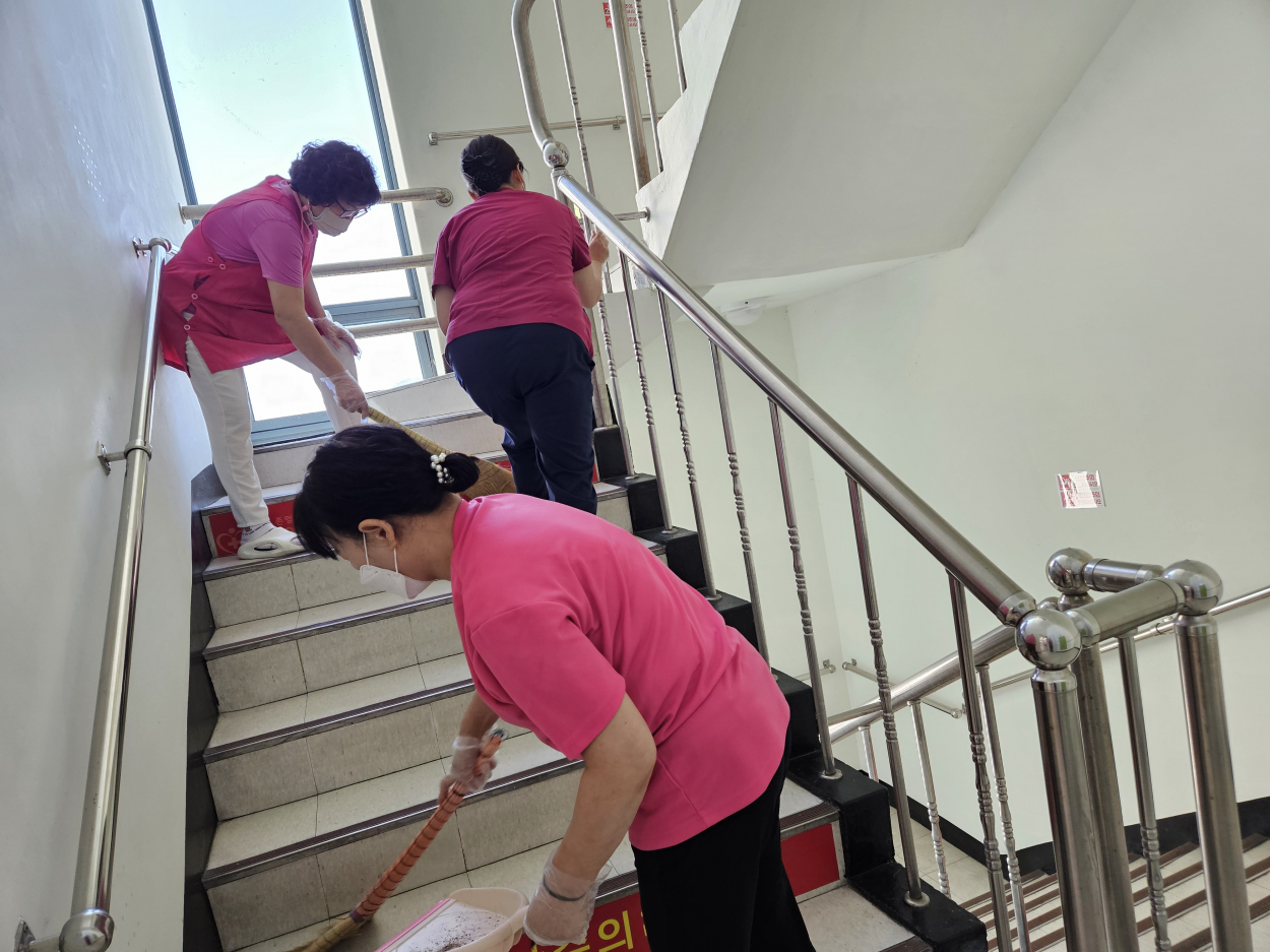 세종요양병원 금요 대청소 실시(25/11/14) 첨부이미지 : KakaoTalk_20251114_133103285.jpg