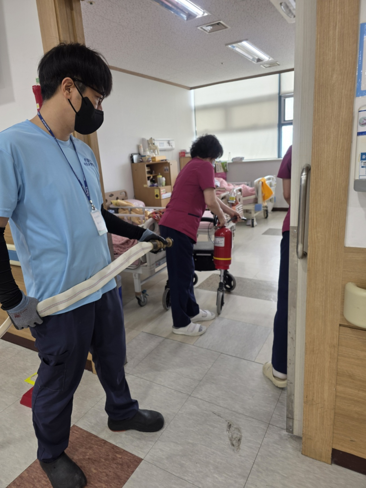 세종요양병원 소방훈련 실시(25/12/04) 첨부이미지 : KakaoTalk_20251204_141315440_02.jpg