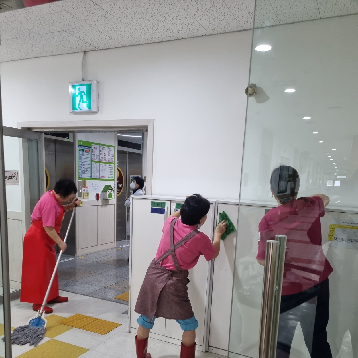 세종요양병원 금요 대청소 실시(26/01/23) 첨부이미지 : KakaoTalk_20260123_135548304.jpg