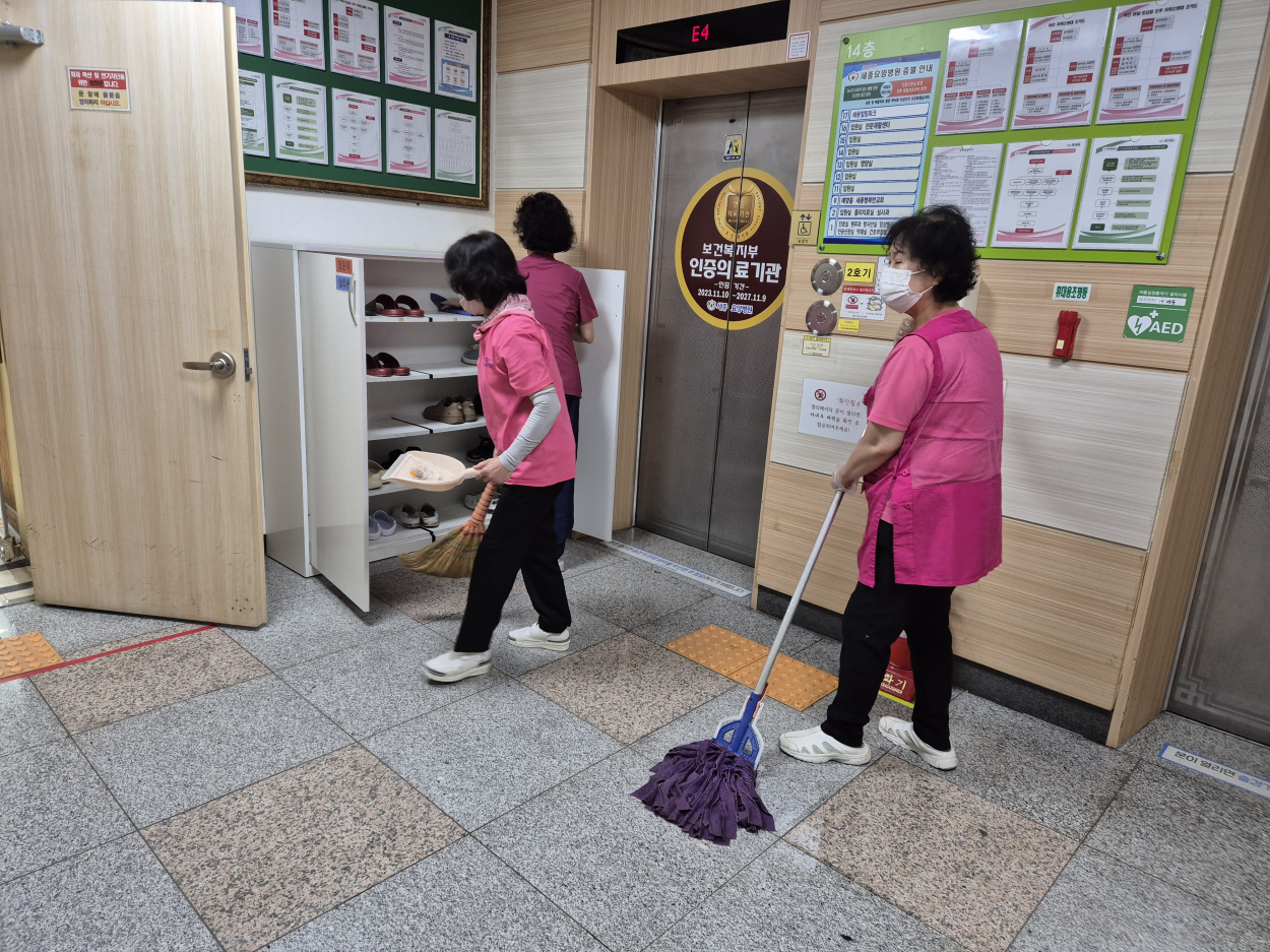 세종요양병원 금요 대청소 실시(26/02/20) 첨부이미지 : KakaoTalk_20260220_131809848_01.jpg