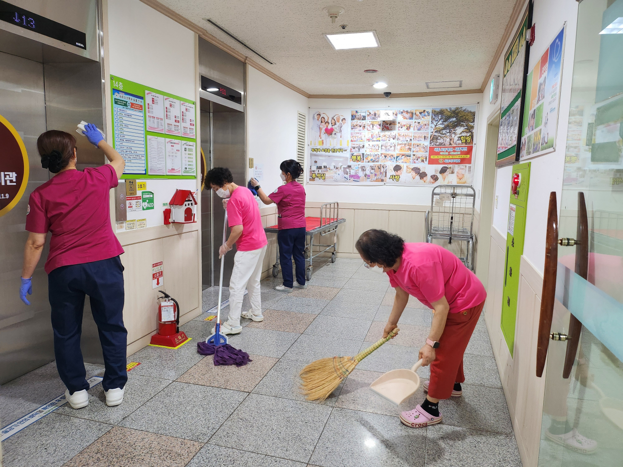 세종요양병원 금요 대청소 실시(26/03/13) 첨부이미지 : KakaoTalk_20260313_133614917_01.jpg