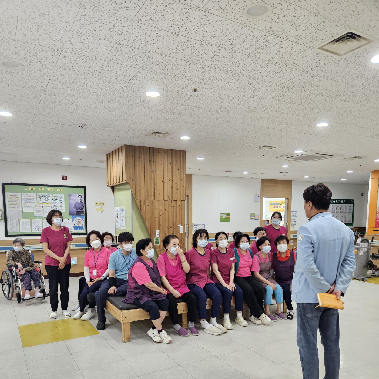 세종요양병원 금요 대청소 실시(26/03/20) 첨부이미지 : KakaoTalk_20260320_150813735.jpg