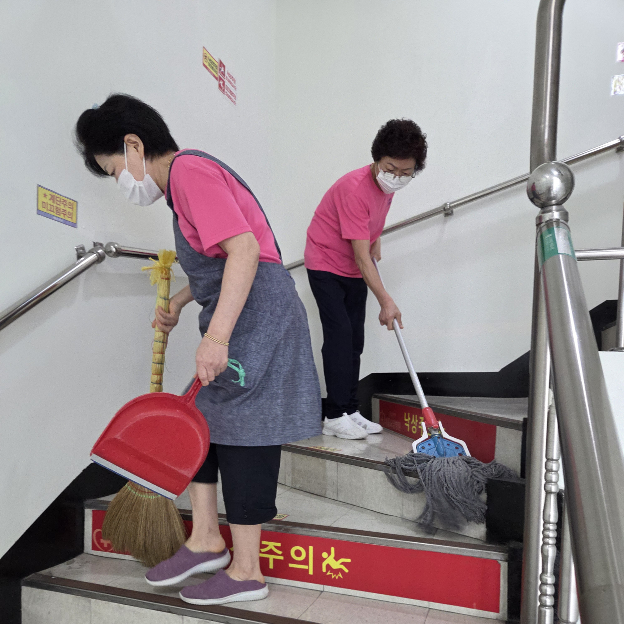 세종요양병원 금요 대청소 실시(26/03/27) 첨부이미지 : 3월 대청소(3).jpg